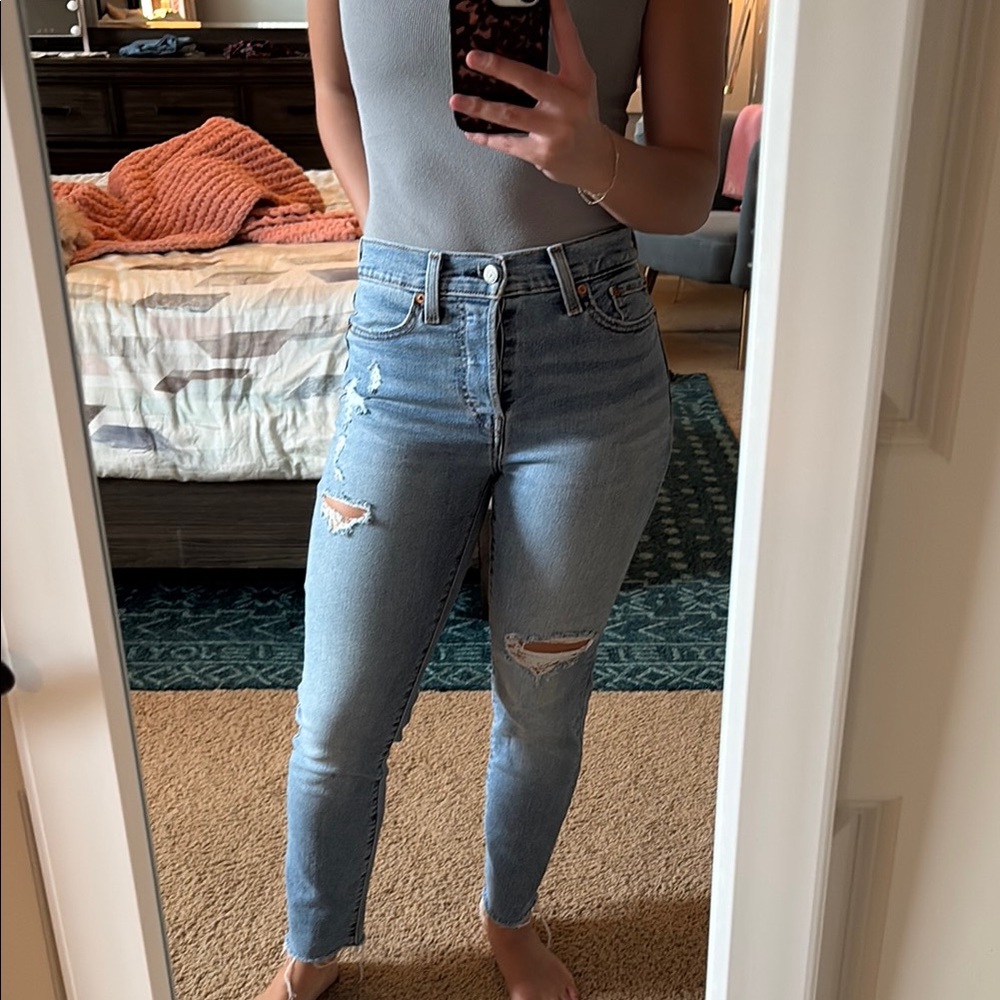 Levi’s Straight Leg Jean